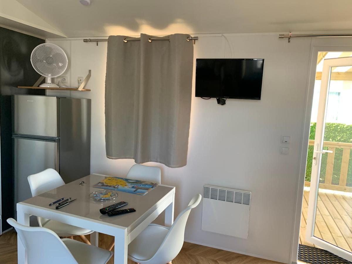 Mobil-Home Dan Dom Сен-Ілер-де-Р'єз Екстер'єр фото